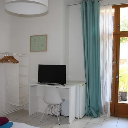 Hotel Saint-charles 2*