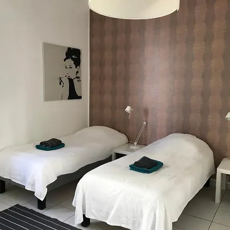 Saint-charles Hotel 2*